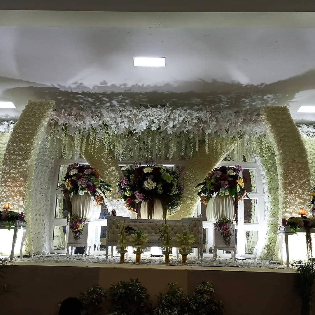 dekorasi pernikahan Mojopuro Gede Gresik